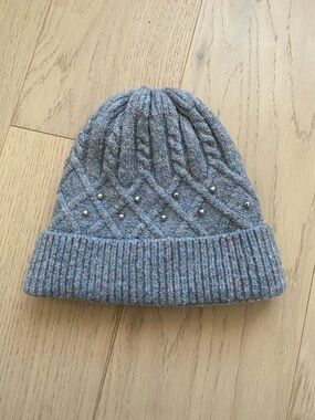Embellished Cable Knit Beanie